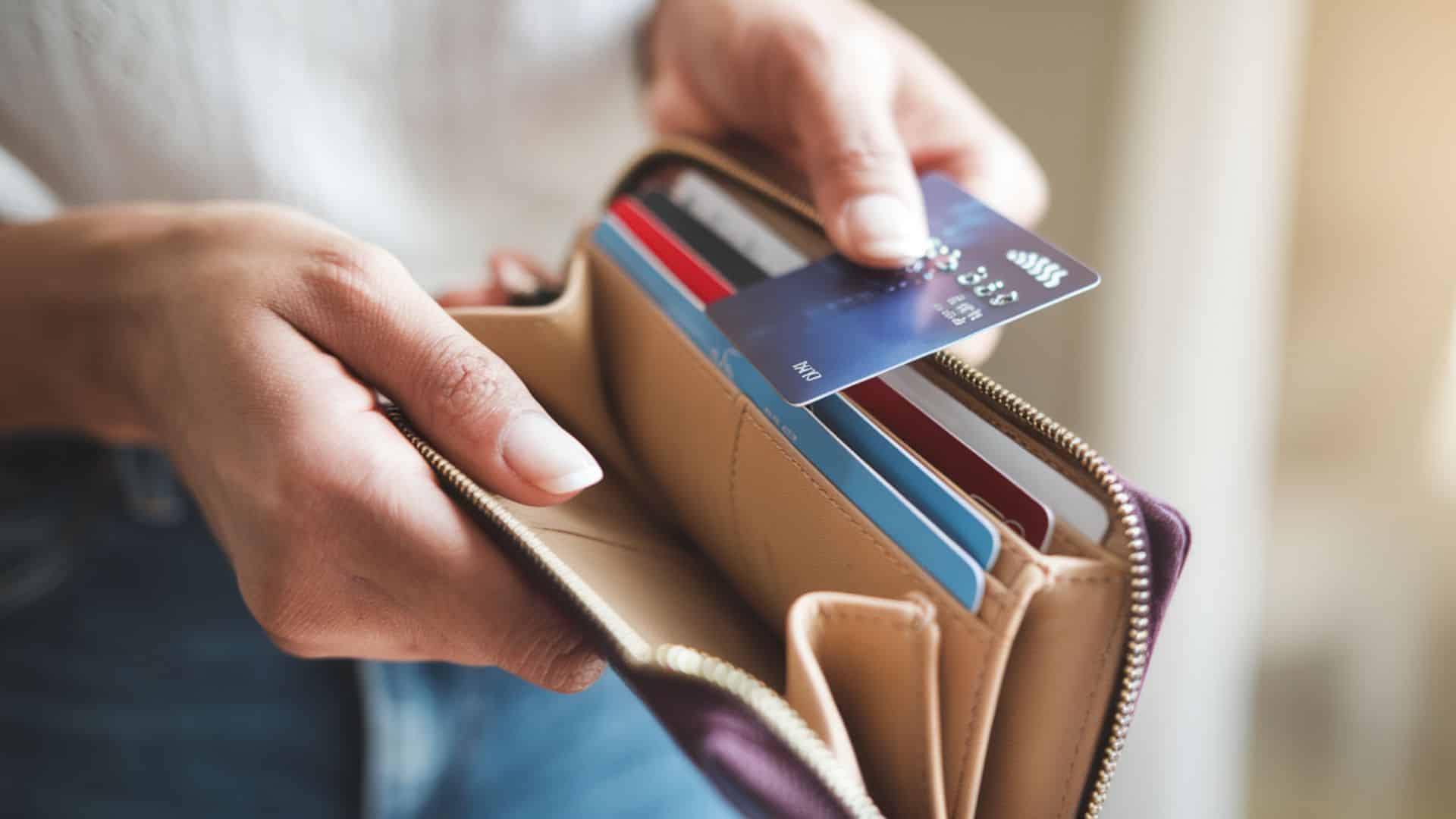 credit cards to improve credit score