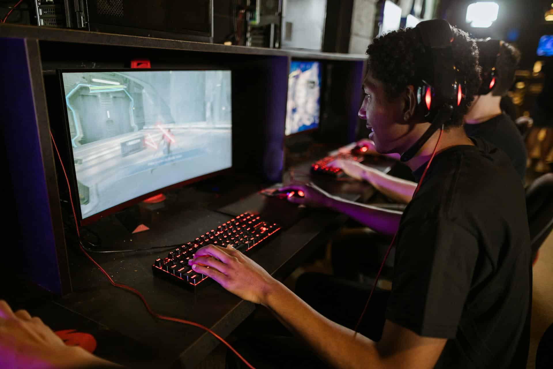 Can a Portable Monitor Reduce Input Lag for Competitive Gaming?