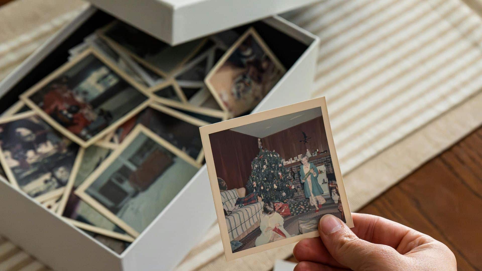 photo bingo year memories