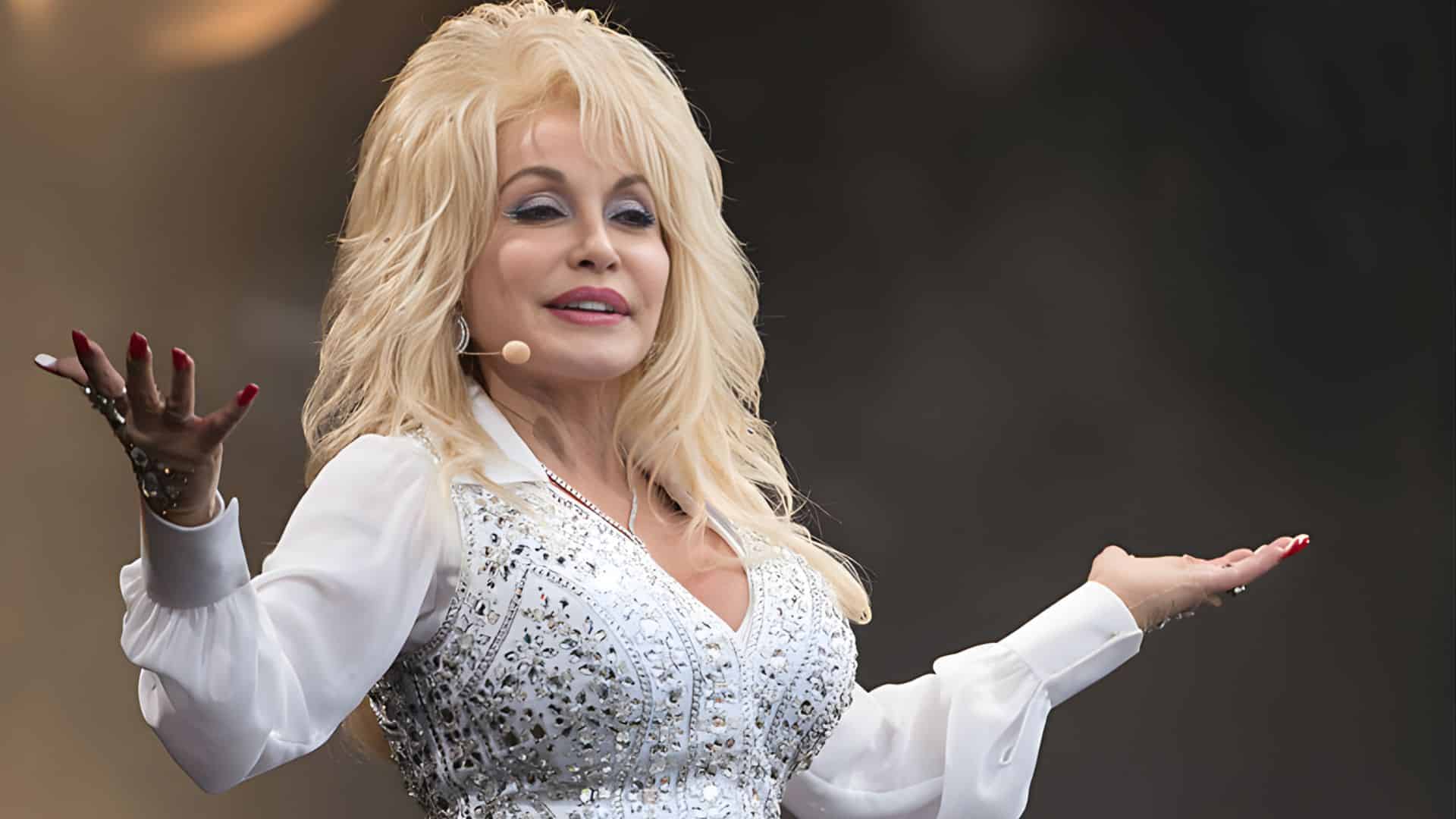 dolly parton net worth.jpeg