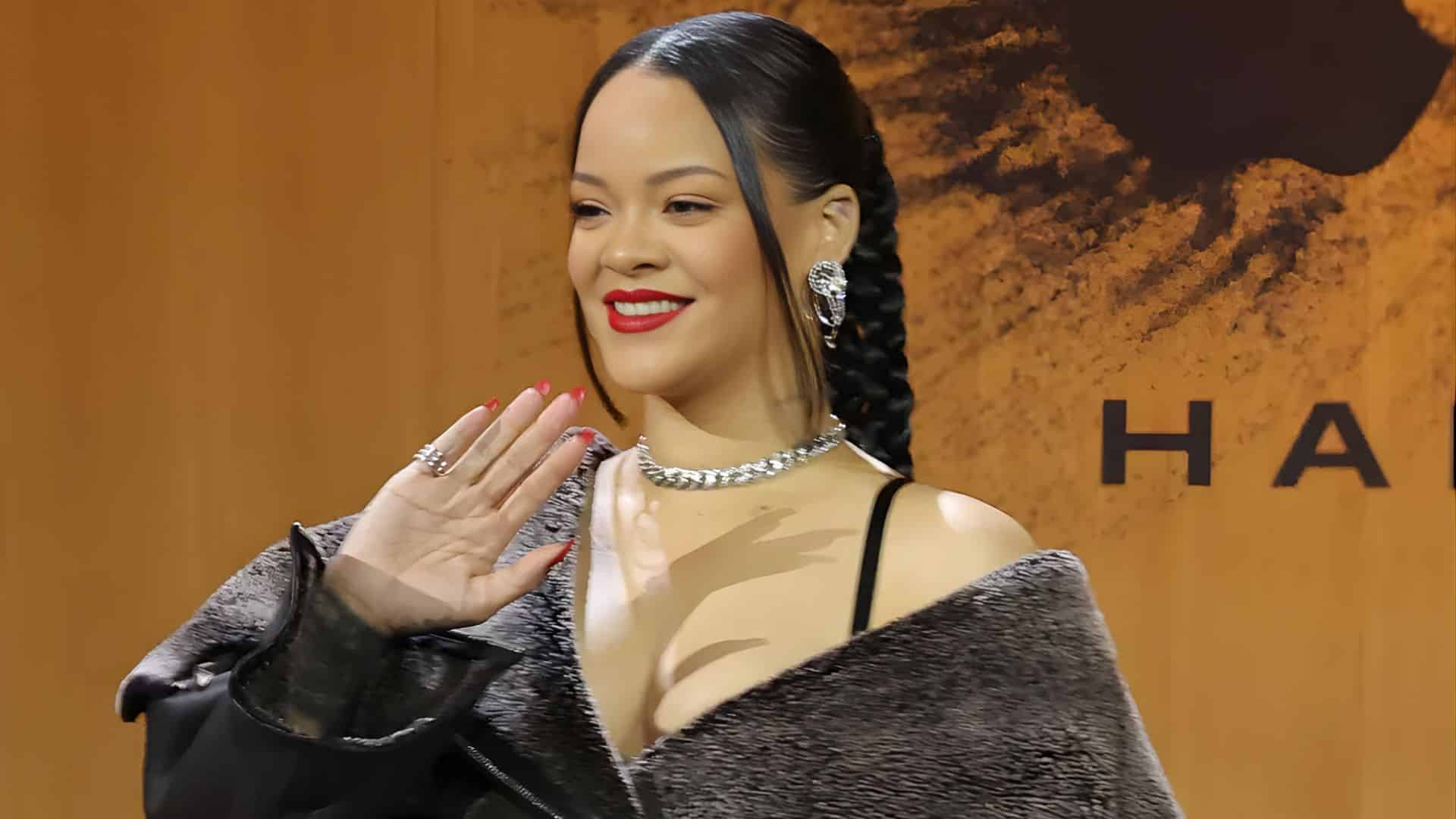 rihanna net worth.jpeg