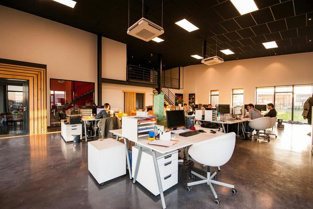 Creating a Healthy Work Environment: The Benefits of a Water Dispenser