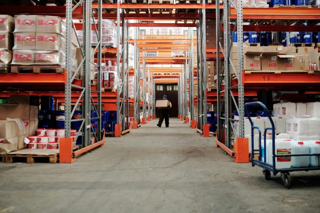 How to Ensure Quality When Storing Food Products in a Warehouse