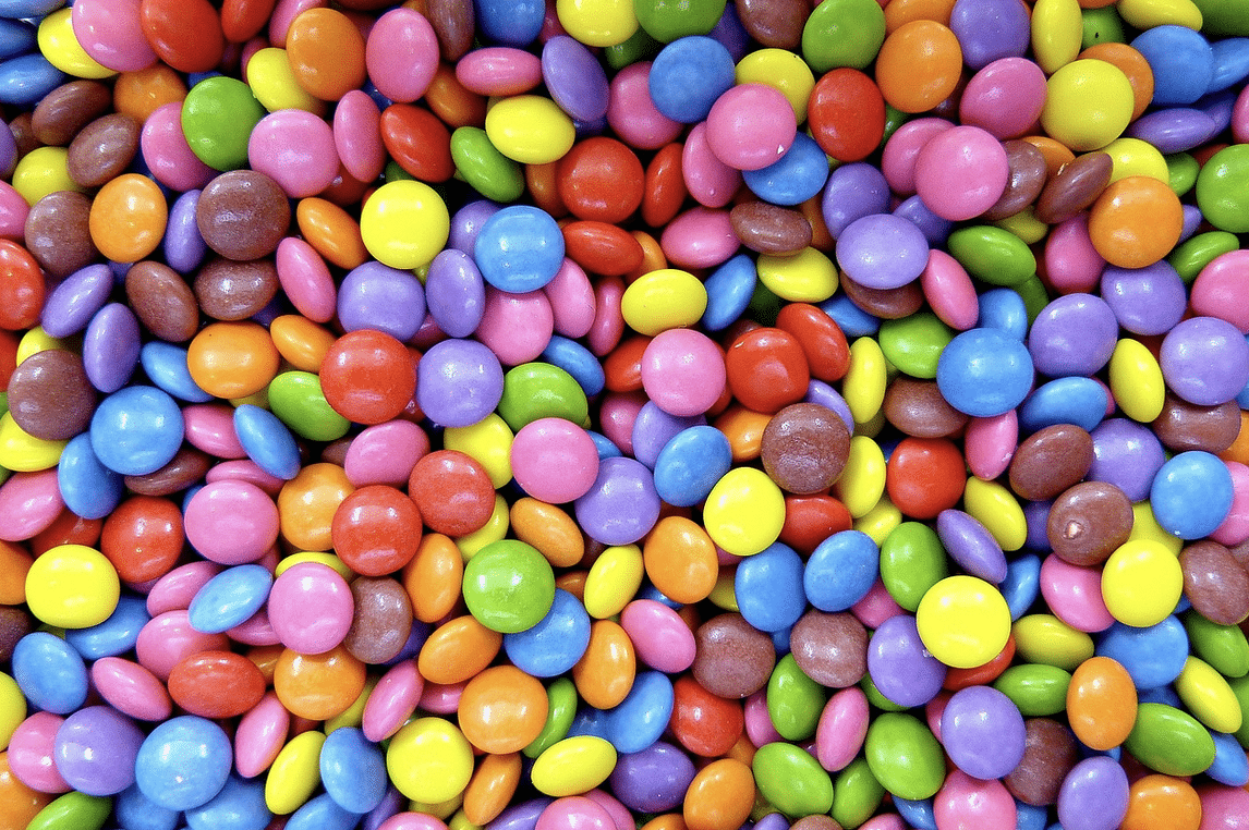 Why Candy-Themed and Classic Slot Games Still Entertain Casual Players
